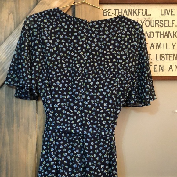 Lauren by Ralph Lauren Flutter Sleeve Navy Blue Floral Dress in Size 4 - Picture 5 of 5